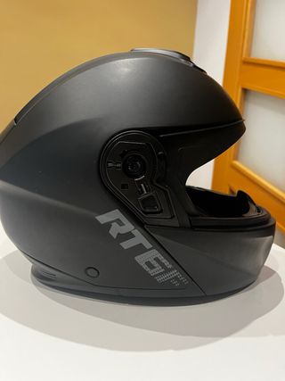 Casco integral de moto negro mate