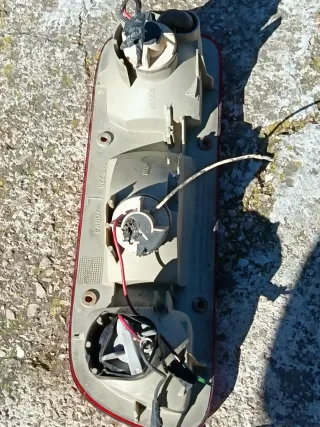 Pilotos Traseros Nissan Terrano 2