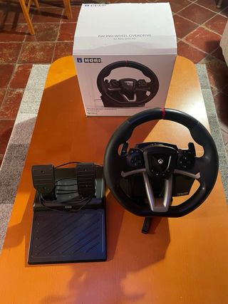 Xbox Series S + 2 Controller + Volante + Pedali
