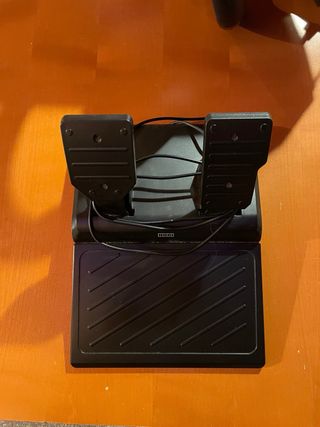 Xbox Series S + 2 Controller + Volante + Pedali