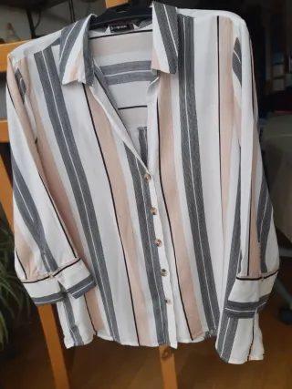 Camisa rayas viscosa Stradivarius. Talla M