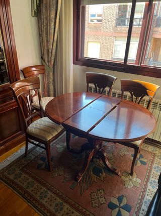 Muebles de salón clásicos de madera