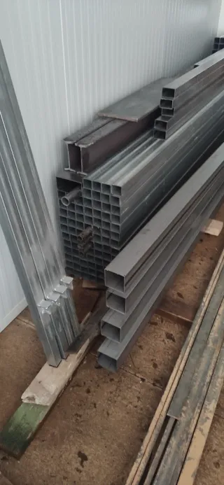 Tubos metálicos para casetas y porches