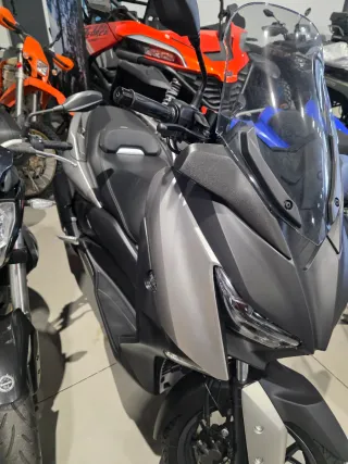 Yamaha Xmax 300 Scooter Automática