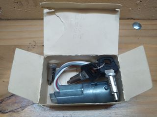 Clausor Original Renault con llaves R5,R6,R12,R18