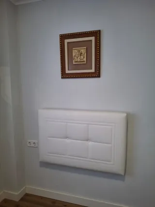 Cabecero polipiel blanco