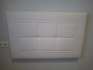 Cabecero polipiel blanco