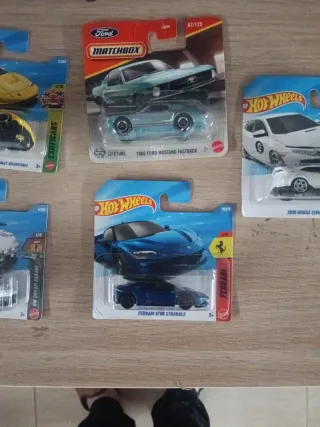 Lote coches y camiones Hot Wheels Matchbox