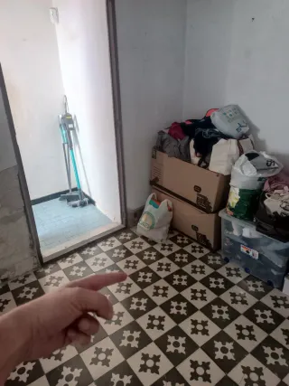 Baldosa hidráulica con cruz de lis