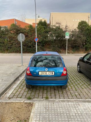 Renault Clio 2004