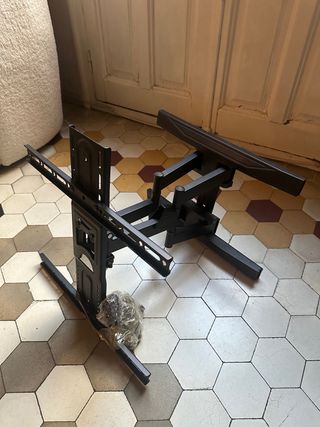 Smart TV LG 65” 4K del 2023 y soporte