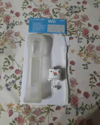 COMO NUEVO. Adaptador Wii MotionPlus - Nintendo