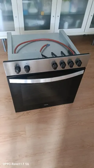 Horno y vitrocerámica Teka