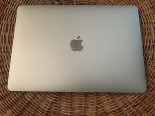 MACBOOK AIR M1 8/256