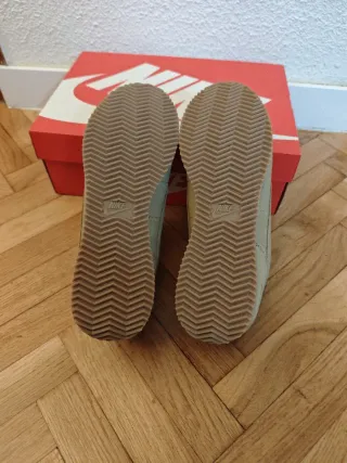 Nike Cortez Beige Talla 42