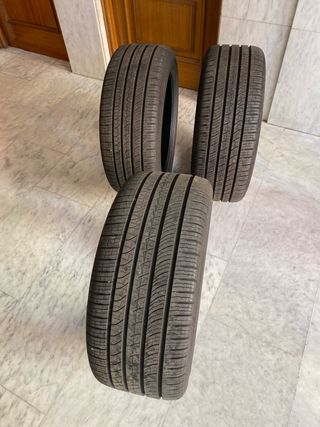 3 Ruedas con 4 meses de uso Mercedes GLC200 4MATIC