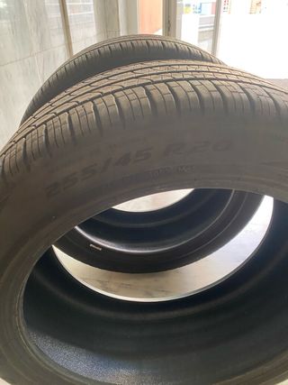 3 Ruedas con 4 meses de uso Mercedes GLC200 4MATIC