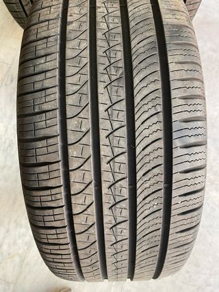 3 Ruedas con 4 meses de uso Mercedes GLC200 4MATIC