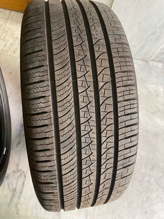 3 Ruedas con 4 meses de uso Mercedes GLC200 4MATIC