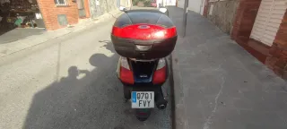 Aprilia Atlantic 125 Negra