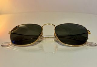 Gafas de sol Ray-Ban doradas originales RB3857