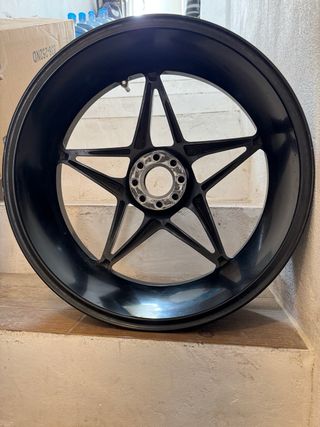 Llanta MV Agusta F4 y Brutale 1090 990 920