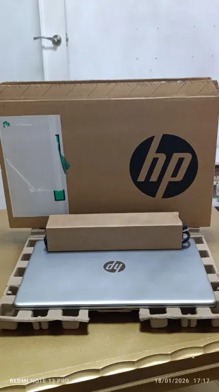 HP Laptop Plata