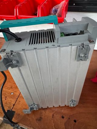 Cargador MasterVolt IVO