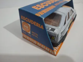 Ford Sierra Juguete Antiguo