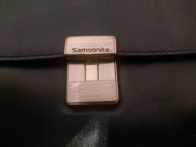 Bandolera piel hombre Samsonite negra.