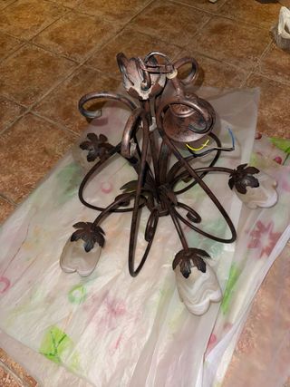 Lámpara colgante antigua de metal y cristal