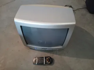 2 Televisor Antiguo con tdt funciona o para piezas