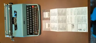 Máquina de escribir Olivetti Lettera 32