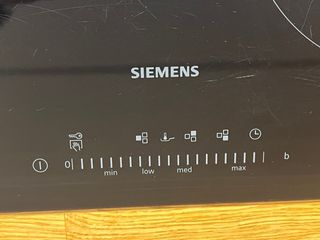 Placa inducción Siemens 3 zonas (2 funcionan)