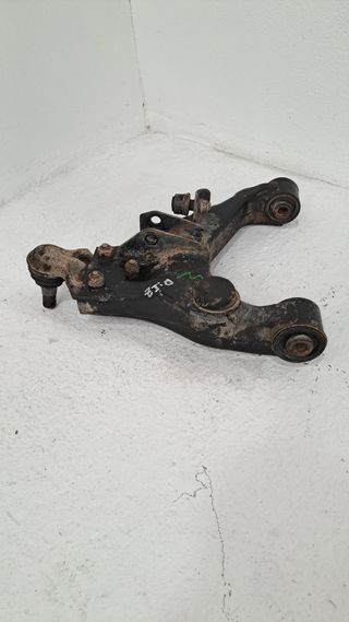 BRAZO SUSPENSION INFERIOR DELANTERO IZQUIERDO KIA SORENTO (2)