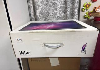 Caja iMac 24” 2008