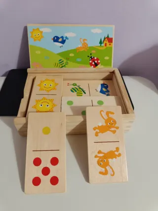Dominó infantil de madera con animales