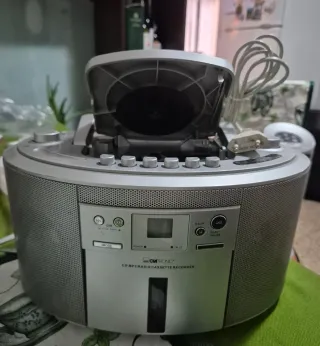 Radio Casete y CD Plata