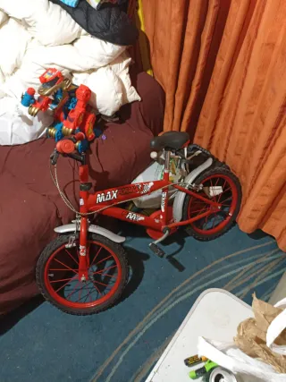 Bicicleta infantil roja MAX