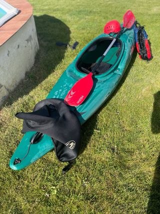 Piragua Prijon con pala y casco