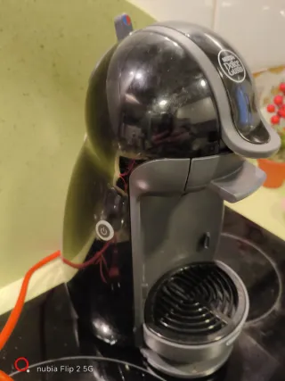 Cafetera Nescafé Dolce Gusto Negra