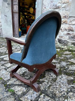 Silla antigua para restaurar