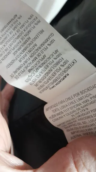 Abrigo acolchado Purificación García negro