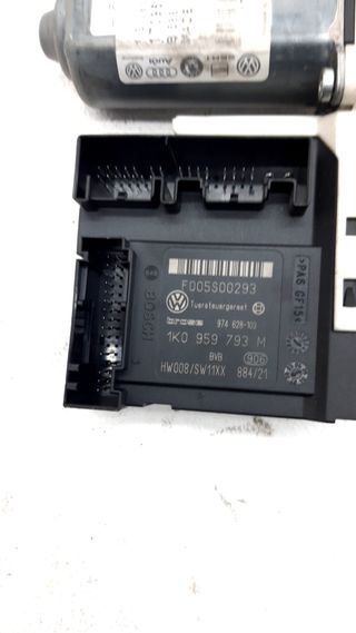 MOTOR ELEVALUNAS DELANTERO IZQUIERDO SEAT TOLEDO (5P2)