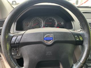 Volvo XC90 2003