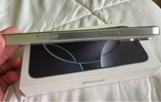 iPhone 16 Pro Max Plata