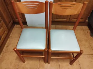 Banco Rinconera Cocina + Mesa + 2 Sillas.