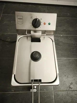 Freidora Eléctrica Makro 8L