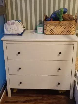 Cómoda blanca  TENEMOS 2