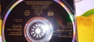 CD Pink Floyd Delicate Sound of Thunder